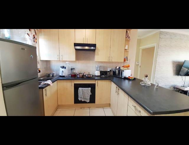 2 BEDROOM TOWNHOUSE RENTED IN WALMER HEIGHTS